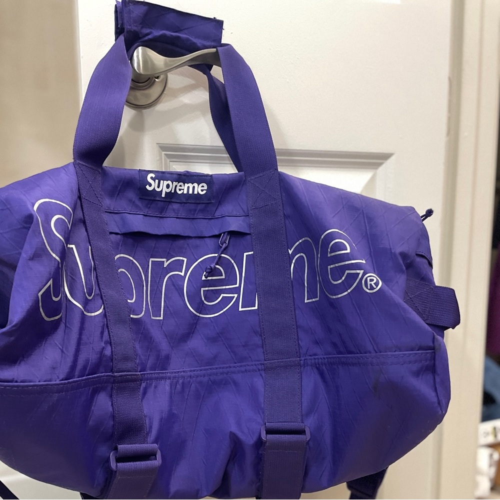Supreme duffle bag